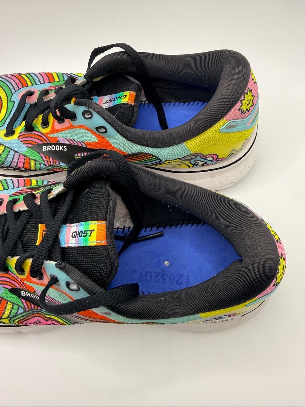 BROOKS Ghost 15 Run Proud Edition Artsy Athletic Women's Running Shoes Size 9 - Picture 3 of 13